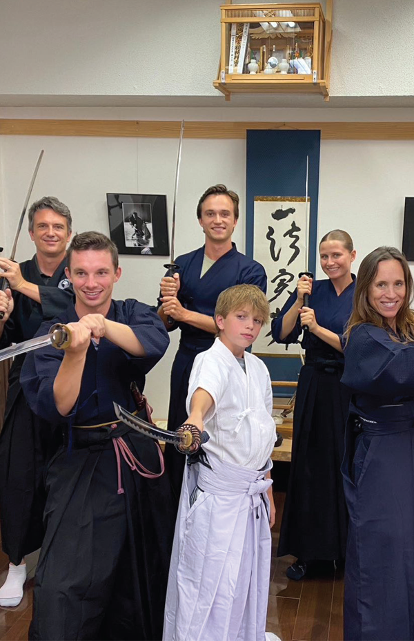 IAIDO: LEARN THE MARTIAL ART OF QUICK SWORD DRAWING